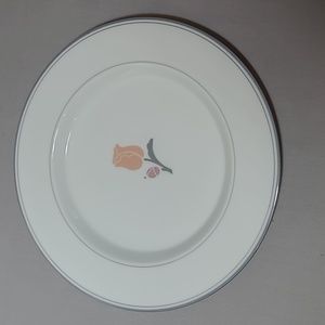 Dansk Tivoli La Tulipe Gray/Pastel Flower Salad Plate Brand New